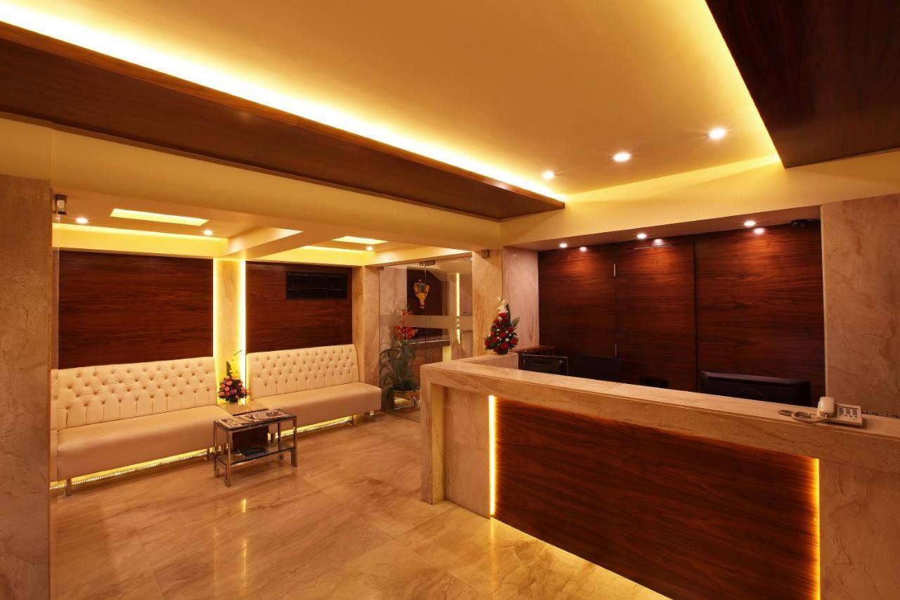 Hotel Rajdhani Панаджи Экстерьер фото