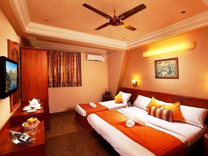 Hotel Rajdhani Панаджи Экстерьер фото